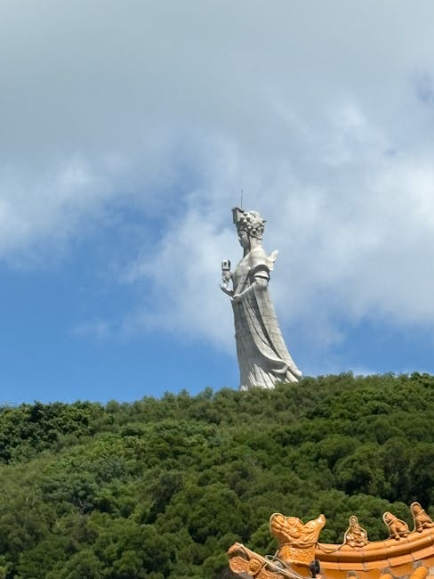 白沙屯媽祖進香,苗栗拱天宮,禁忌,遶境,進出廟宇不踩門檻