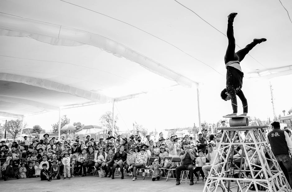 胡瓜,綜藝大集合,大集合,董至成,民視,桃園,慈護宮,胡瓜與民眾玩遊戲追趕跑跳碰