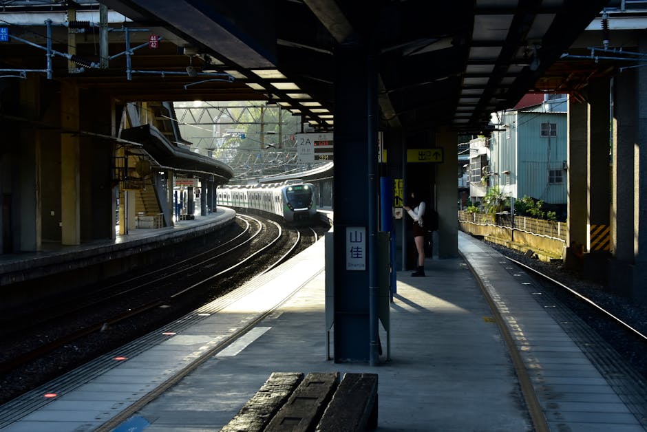 台鐵驚傳軌道事故!乘客闖入遭區間車撞擊不治 台鐵驚傳軌道事故!乘客闖入遭區間車撞擊不治