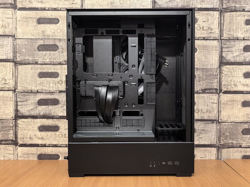 Fractal Design Ion 3 Gold 1000W 出風口與開關