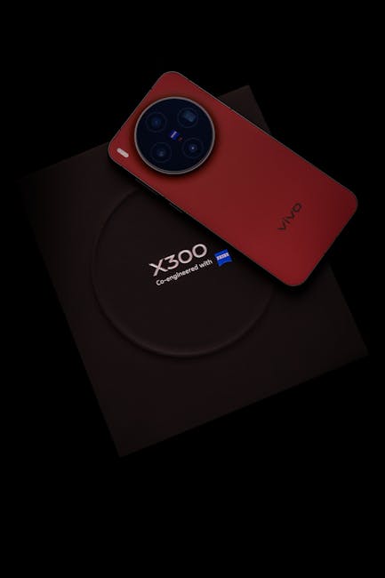iQOO 15R,電競體驗,iQOO 15,旗艦,續航,效能,vivo,自研電競,高通,Snapdragon 8 Gen 5相關描述