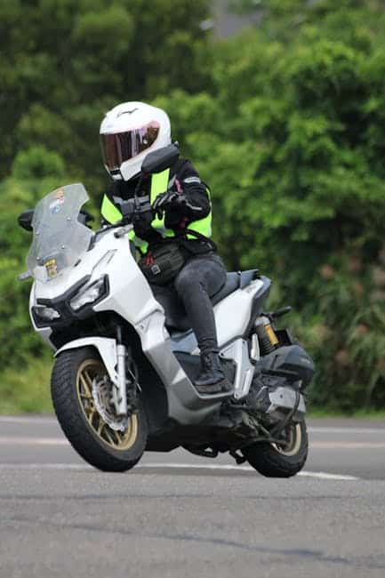 ANAKEE ADVENTURE,ANAKEE ADVENTURE 2,道路,輪胎,米其林,胎面,設計,提升,台灣,道路試駕體驗路感