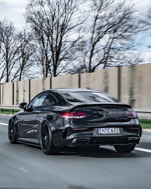 電動版,CLA 200,汽油入門版,電動入門版,CLA 180,CLA,汽油版,電動,乘客座觸控螢幕,本篇功課相關描述