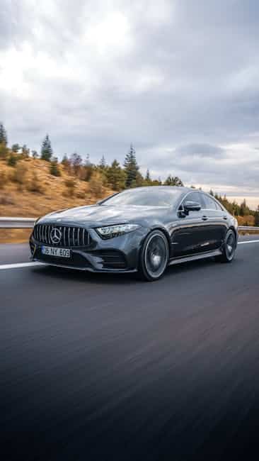 電動版,CLA 200,汽油入門版,電動入門版,CLA 180,CLA,汽油版,電動,乘客座觸控螢幕,本篇功課相關描述